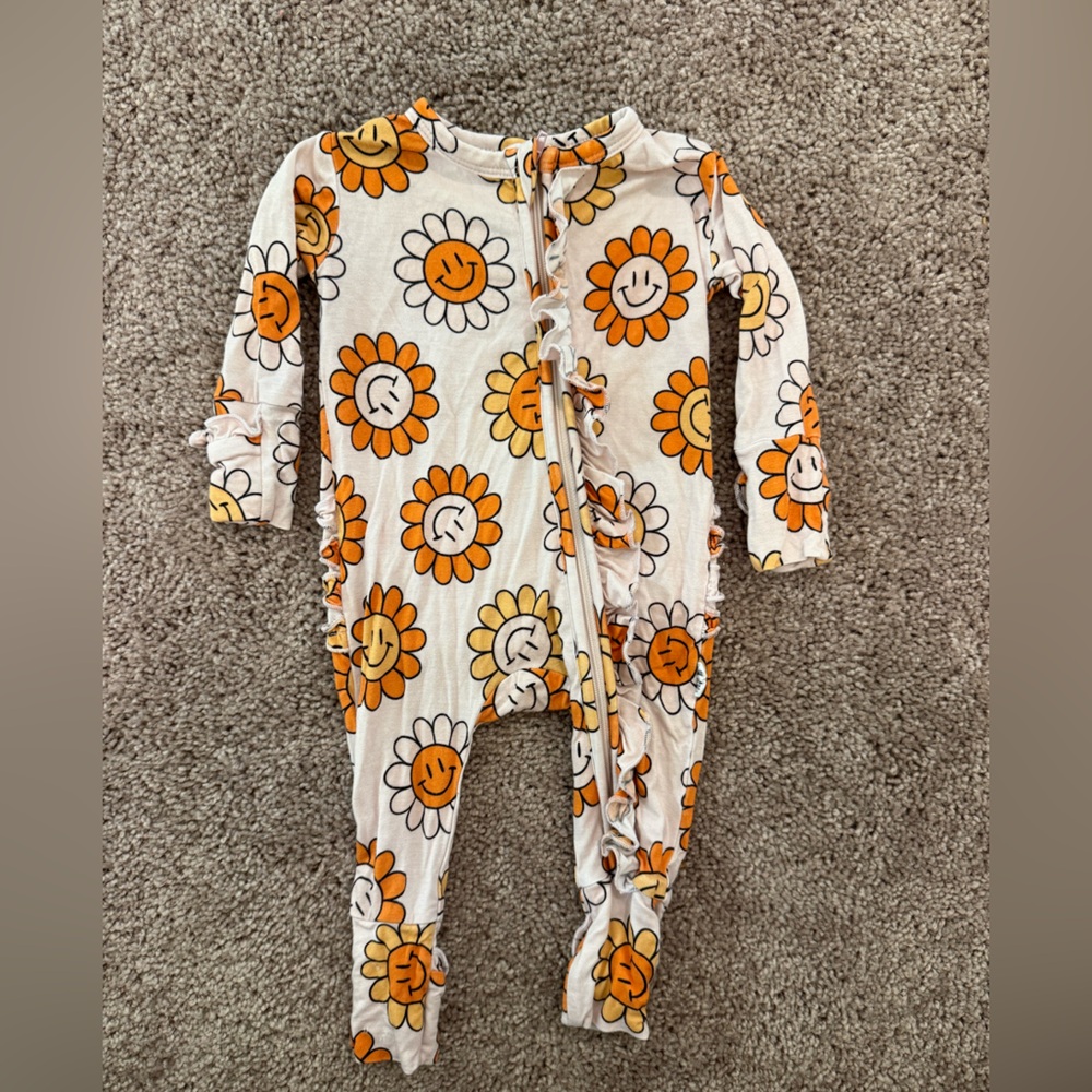 Gigi + Max floral zippy